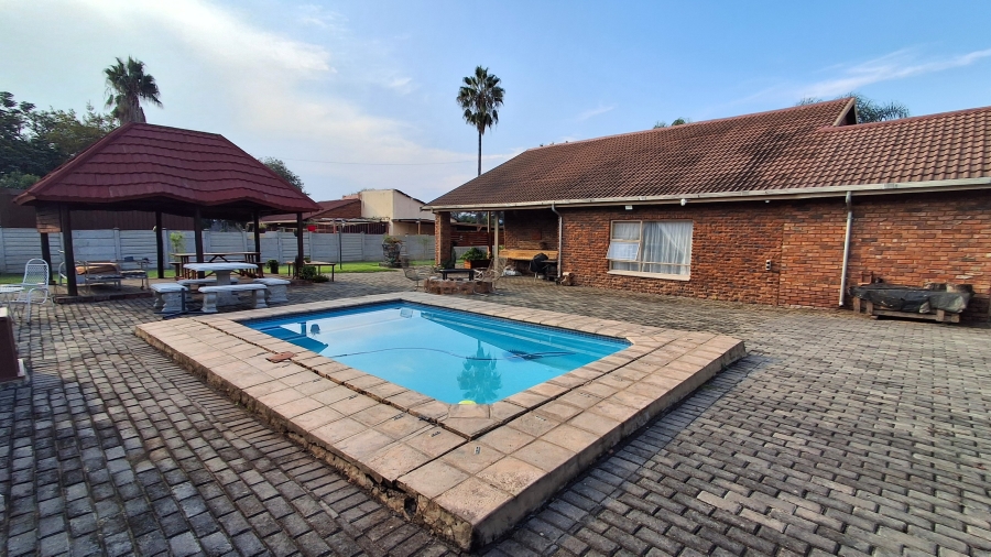 3 Bedroom Property for Sale in Brits North West